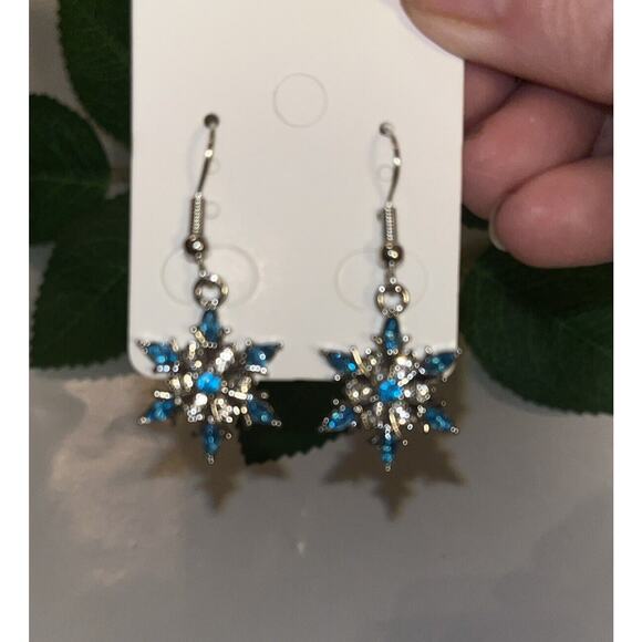 Snowflake Dangle Earrings Silver Blue Crystals Women Elegant Fashion Jewelry - Picture 2 of 3